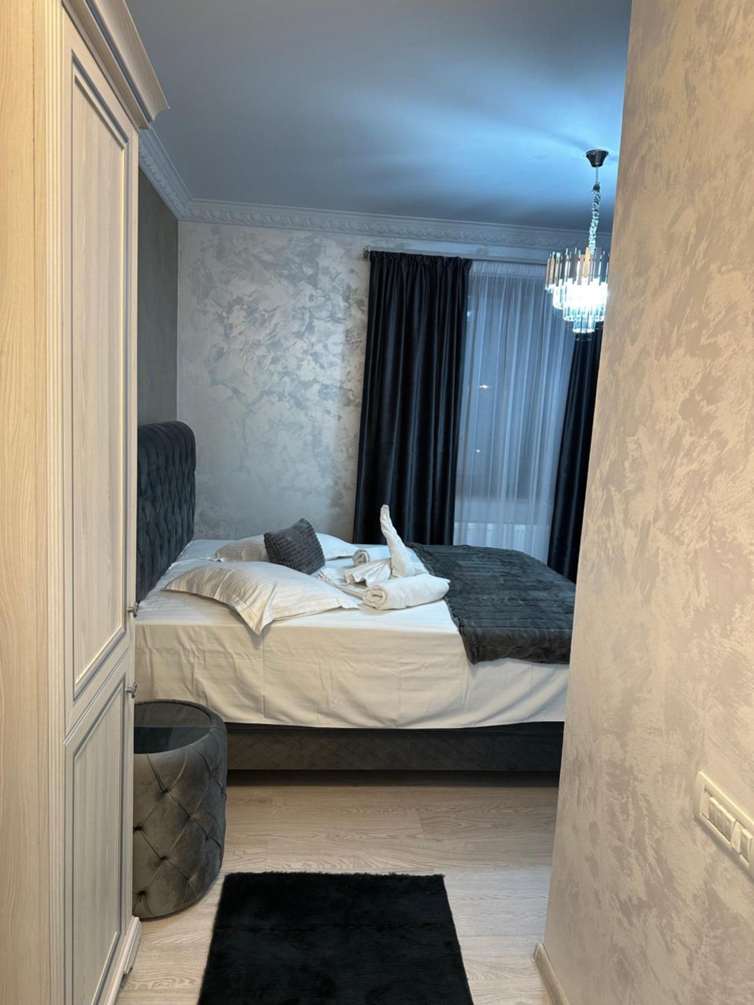 Apartament Simoni 플로이에슈티 외부 사진