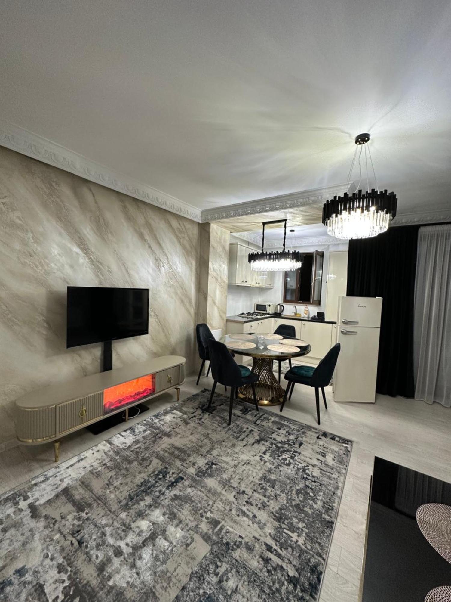Apartament Simoni 플로이에슈티 외부 사진