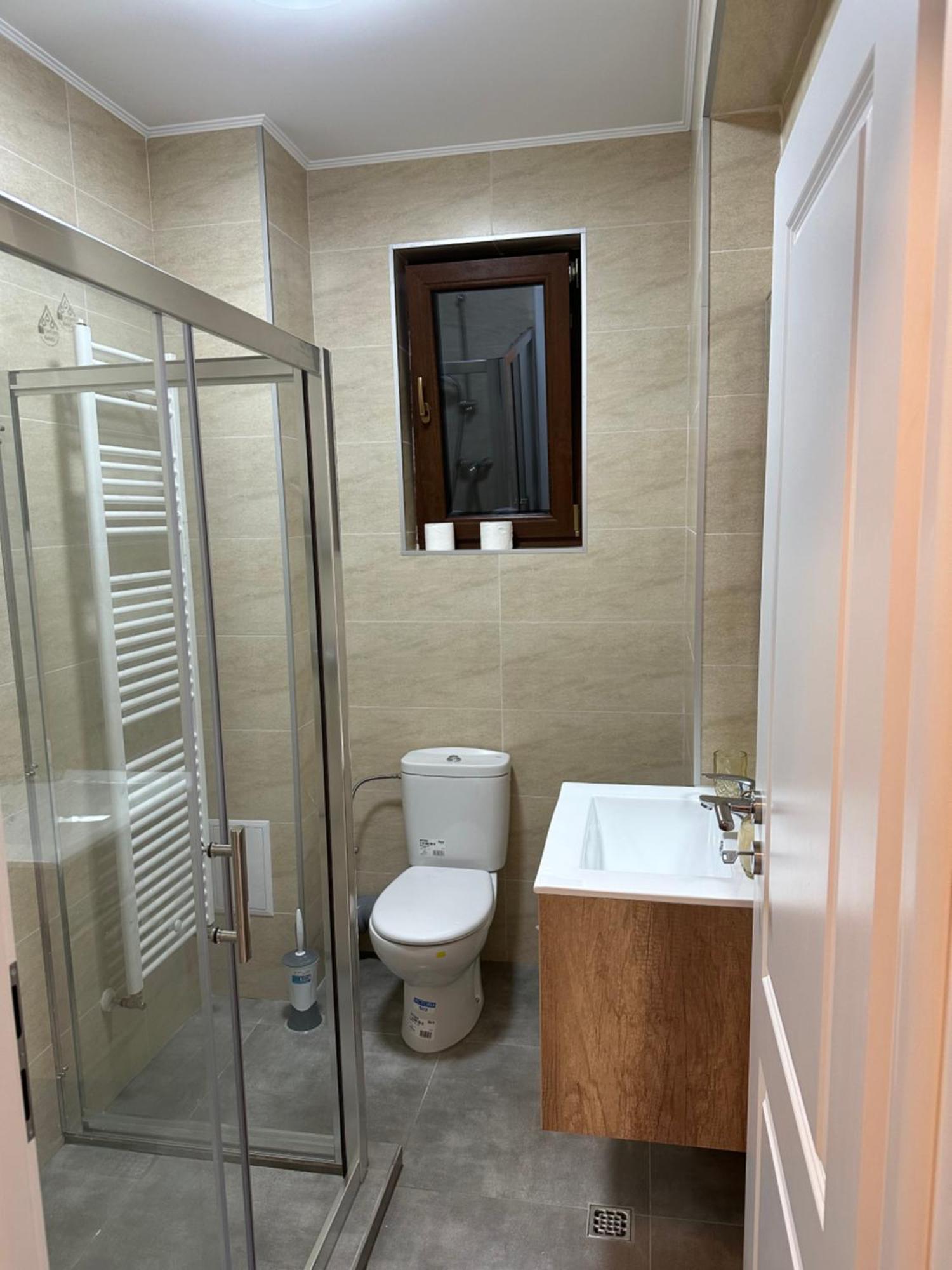 Apartament Simoni 플로이에슈티 외부 사진